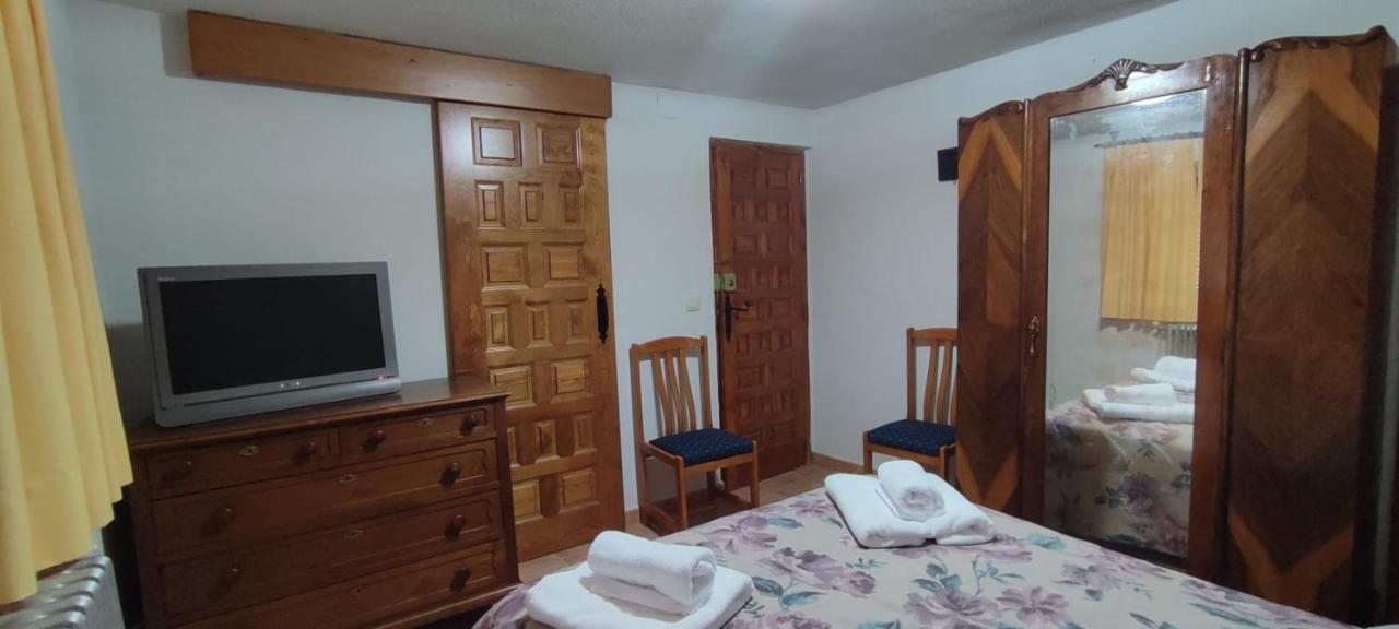 Casa De Los Abuelos Ortigosa del Monte Екстер'єр фото